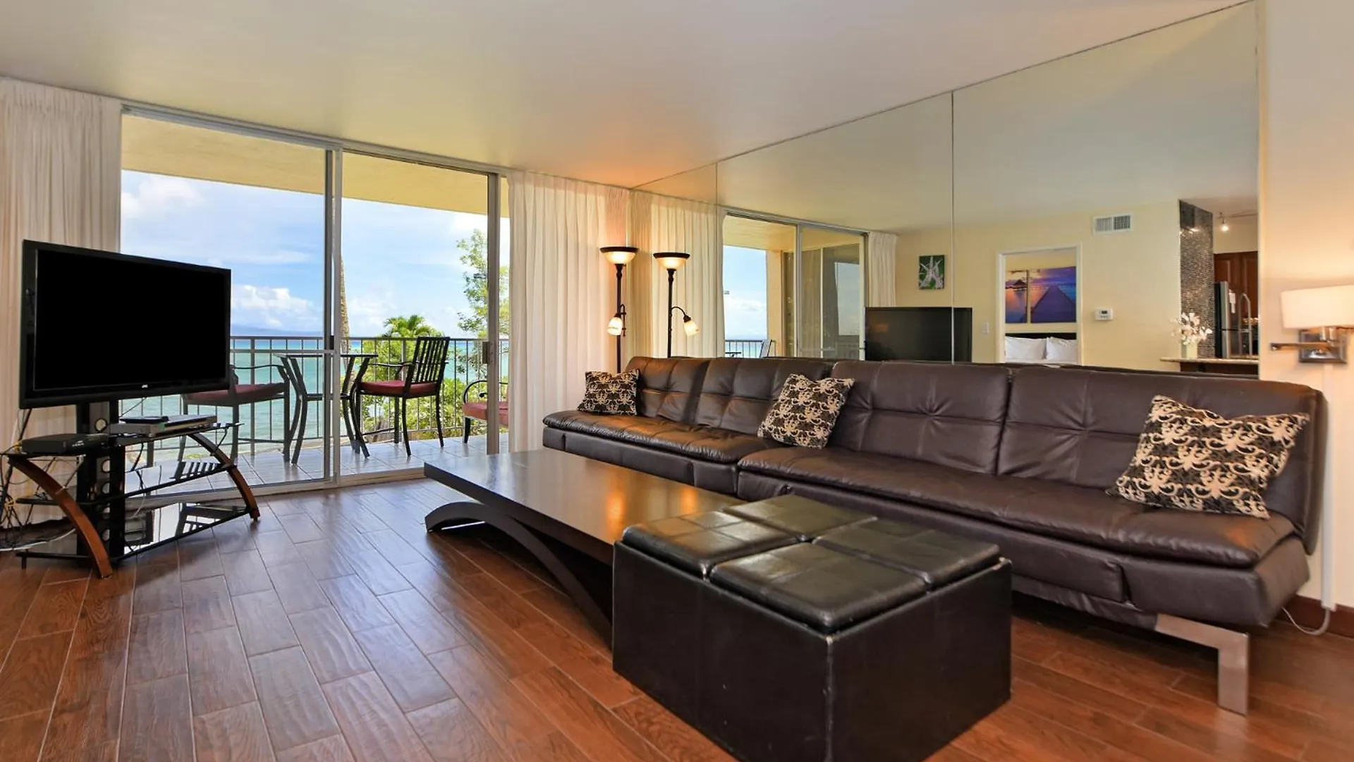 Royal Kahana Resort