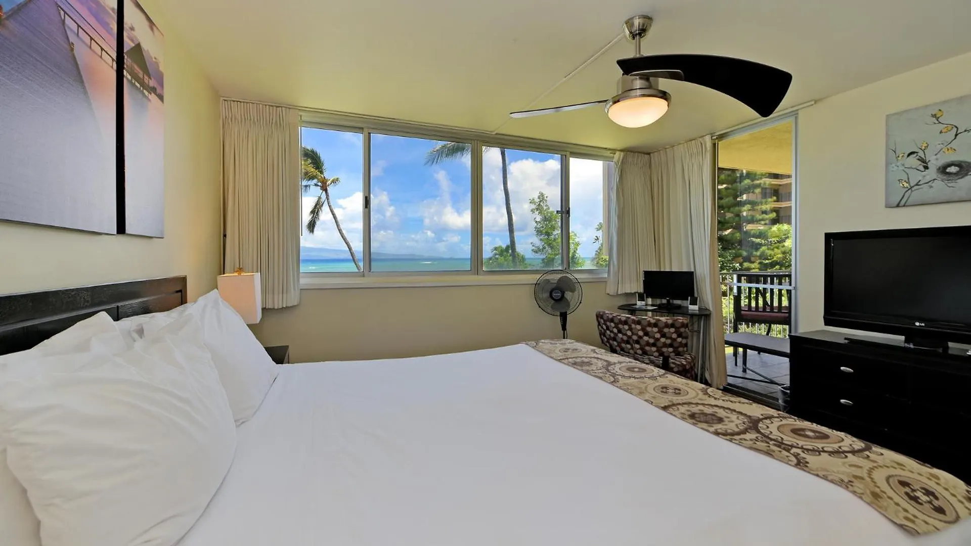 Resort Royal Kahana