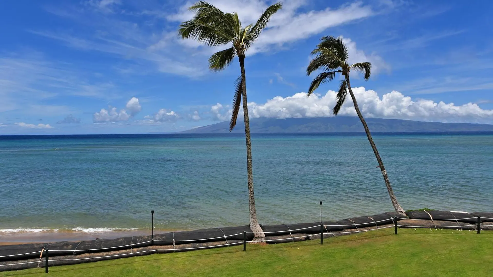 Royal Kahana United States
