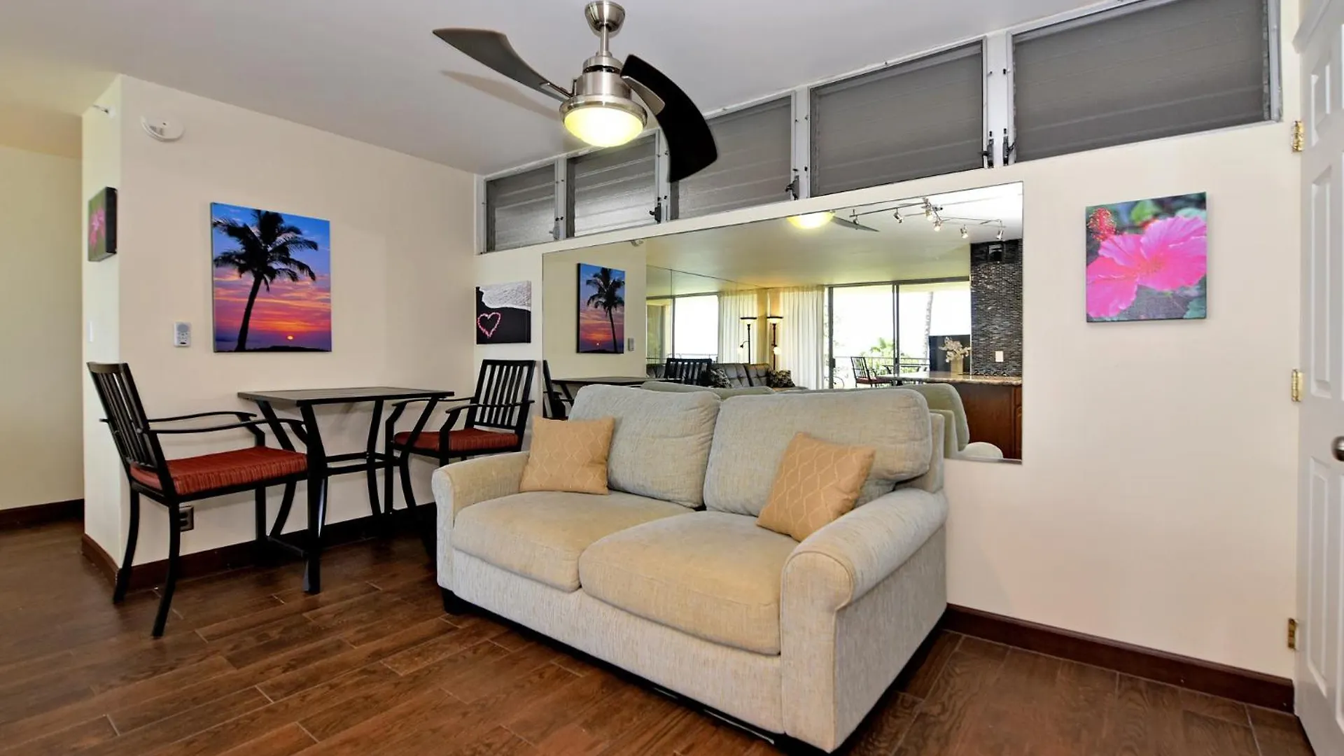 Royal Kahana 0*,  United States